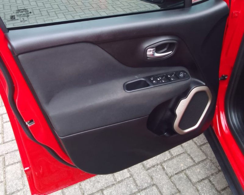 Jeep Renegade Longitude 1.8 - Image 3