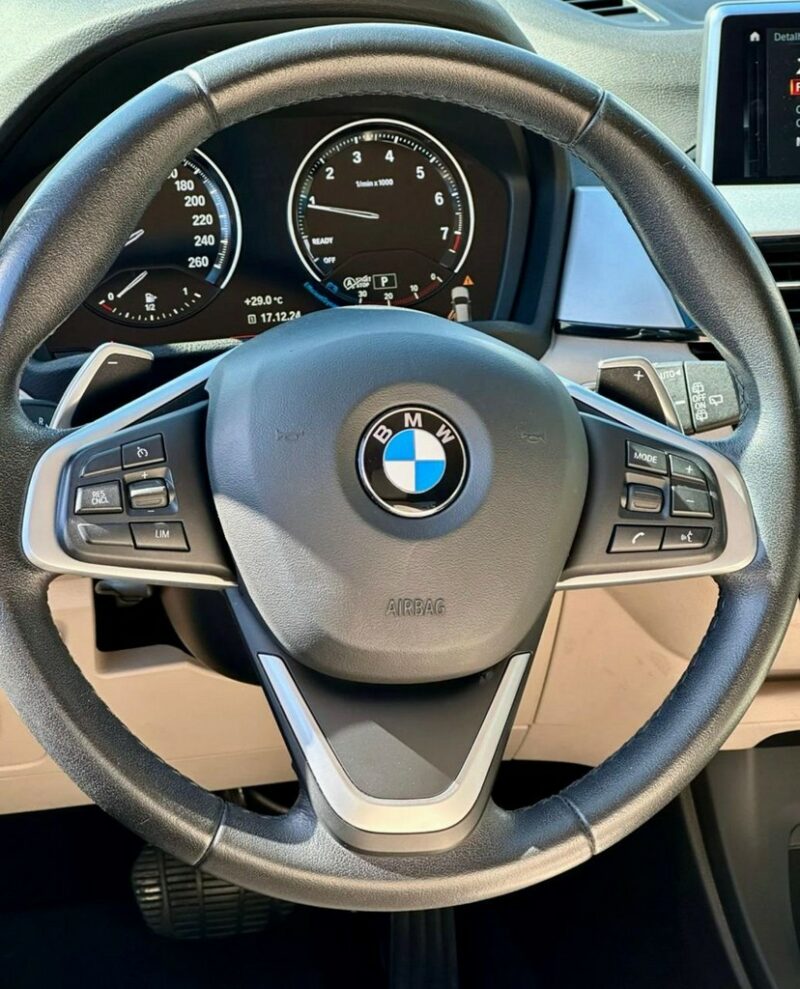 BMW X1 SDRIVE 20i Turbo - Image 2