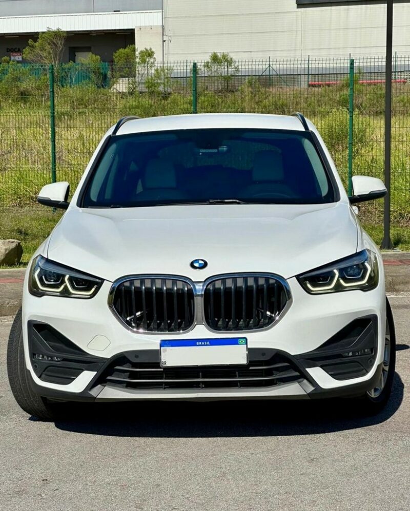 BMW X1 SDRIVE 20i Turbo - Image 3