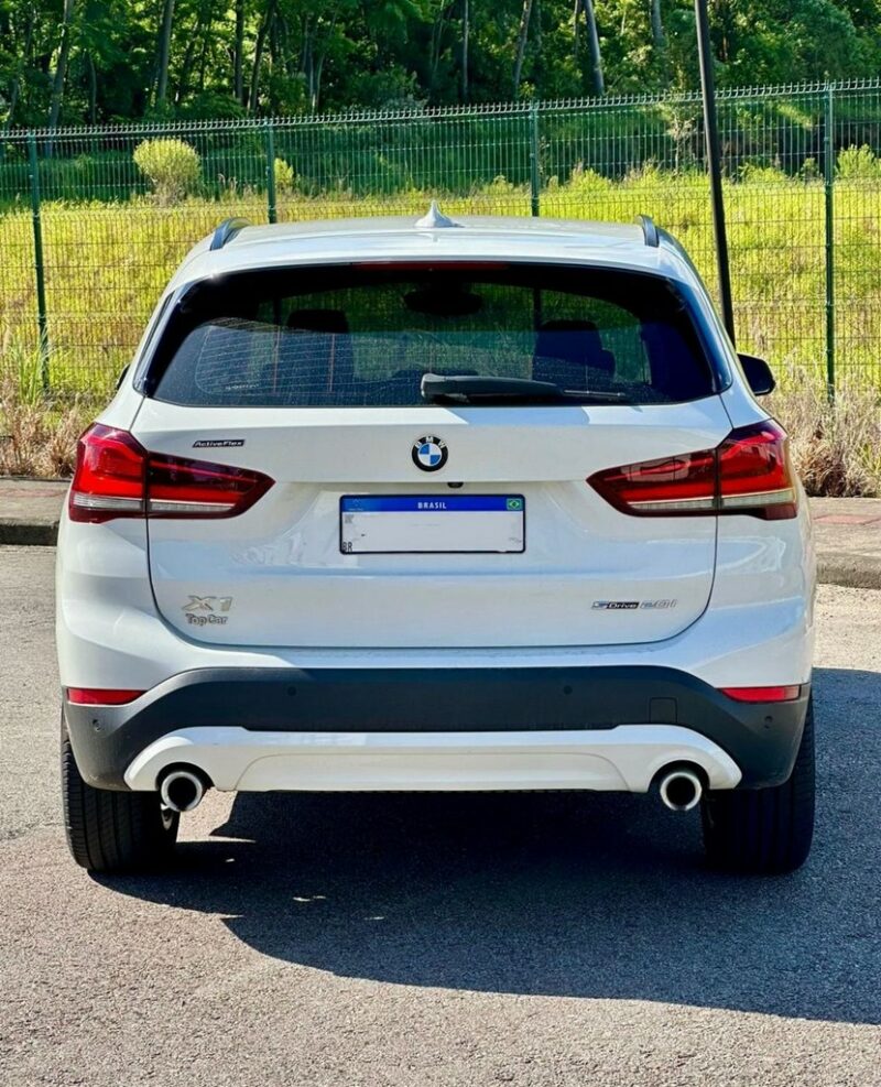 BMW X1 SDRIVE 20i Turbo - Image 6